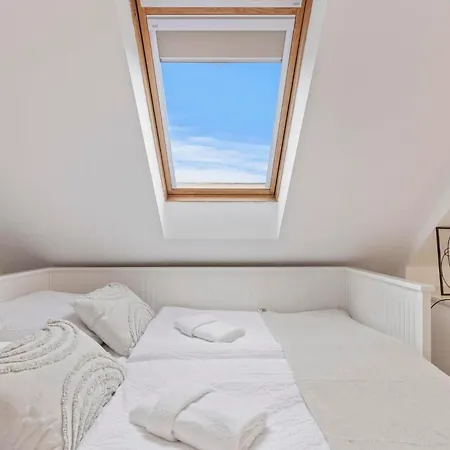 Charming Design Old Town Apartment Bratislava